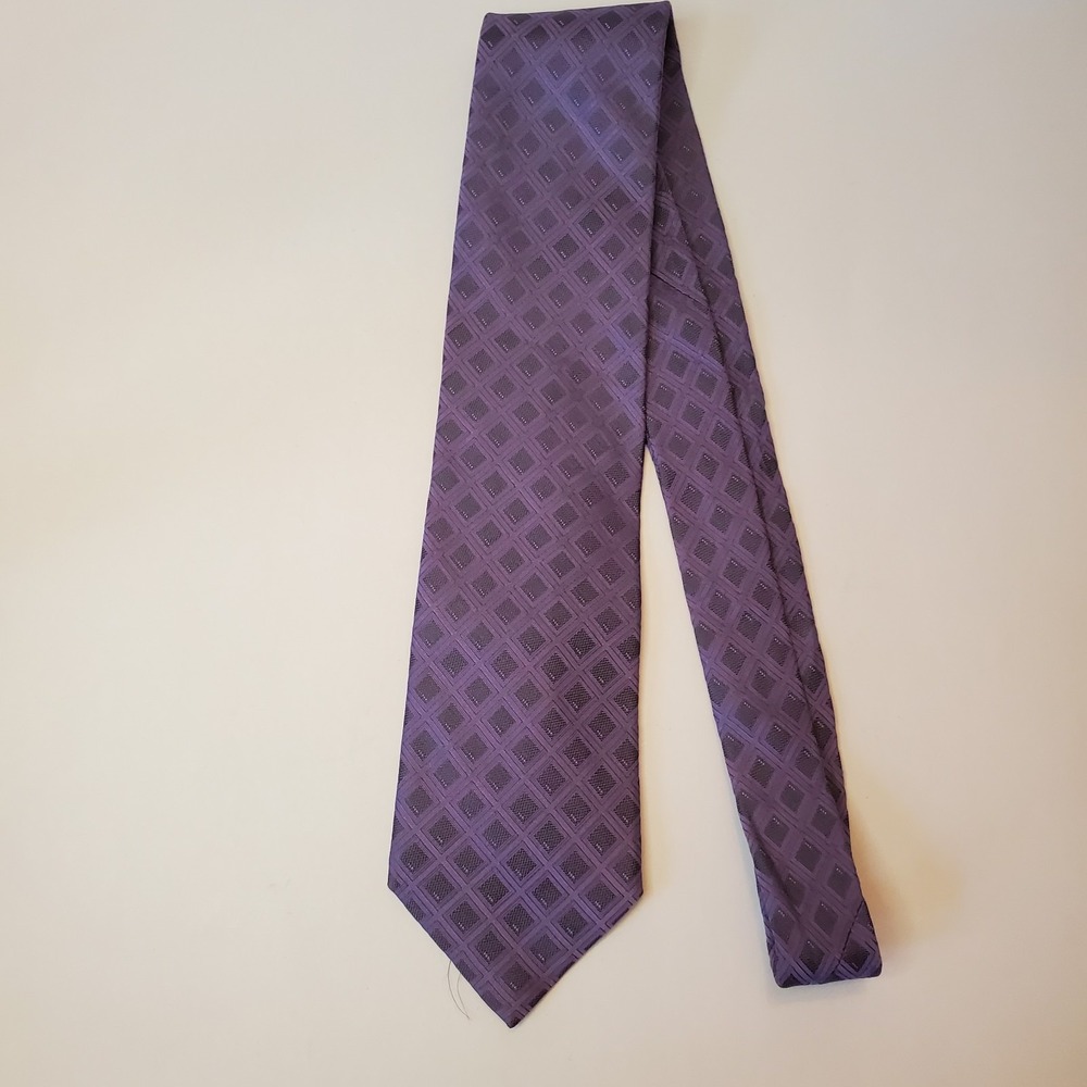 Calvin Klein Mens Purple Diamond‎ Pattern Tie